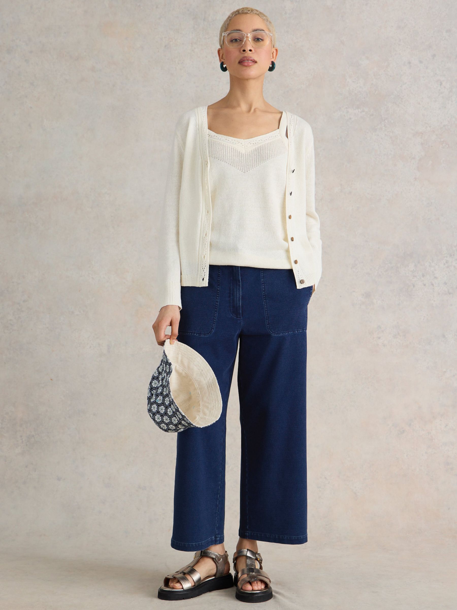 Cropped Wide Leg Pants- A Must This Spring And Summer