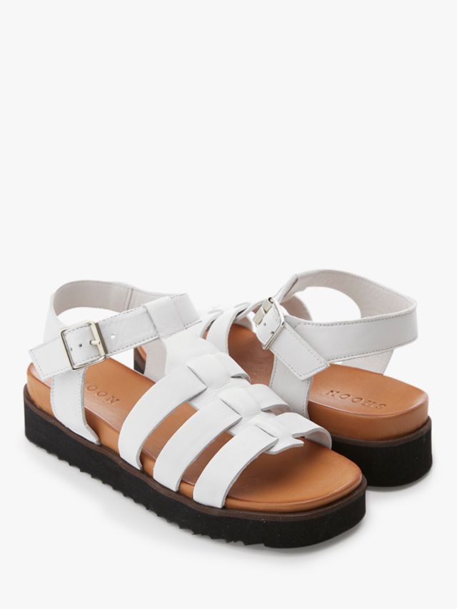 Moda in 2024 pelle gladiator sandals