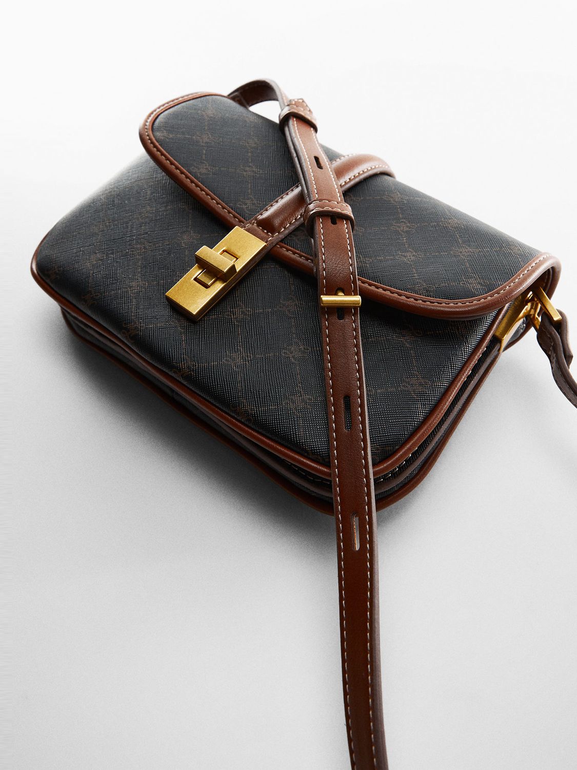 Four Louis Vuitton Crossbody Bags You Need Now, Handbags & Accessories