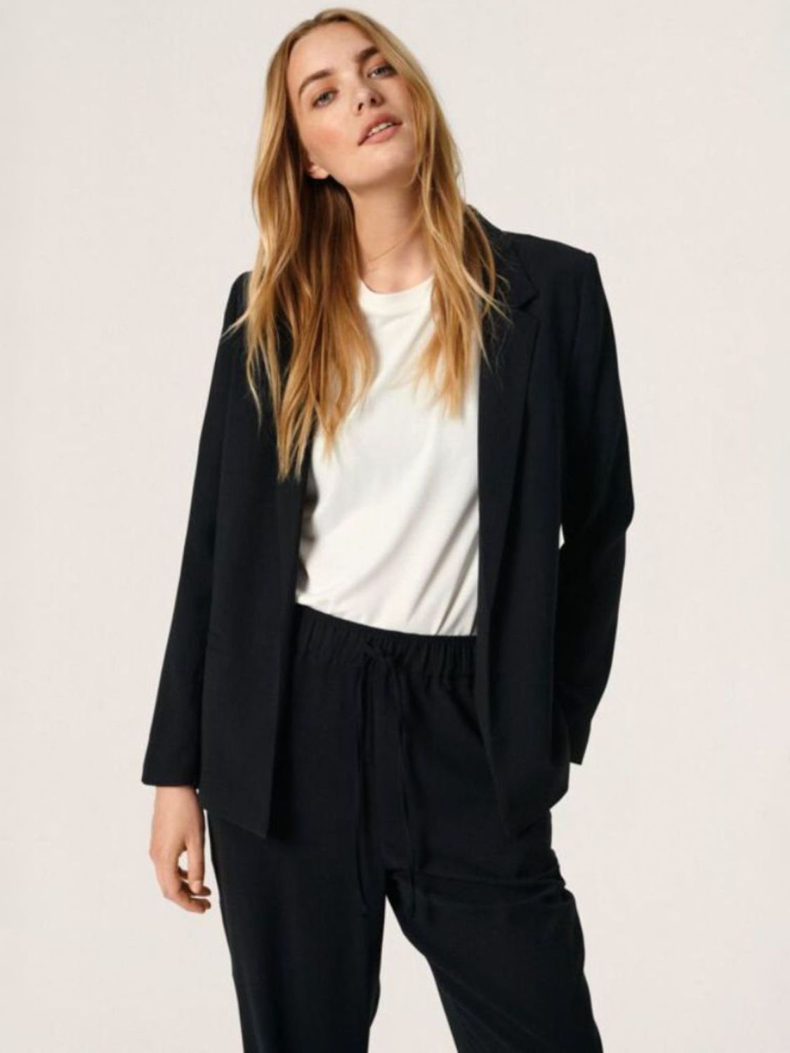 Soaked In Luxury Shirley Long Sleeve Blazer, Black