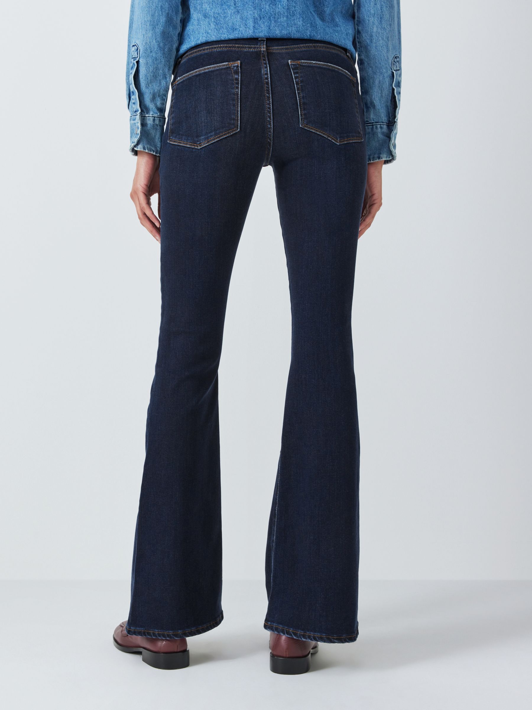 Le Shape high-rise flared jeans in blue - Frame