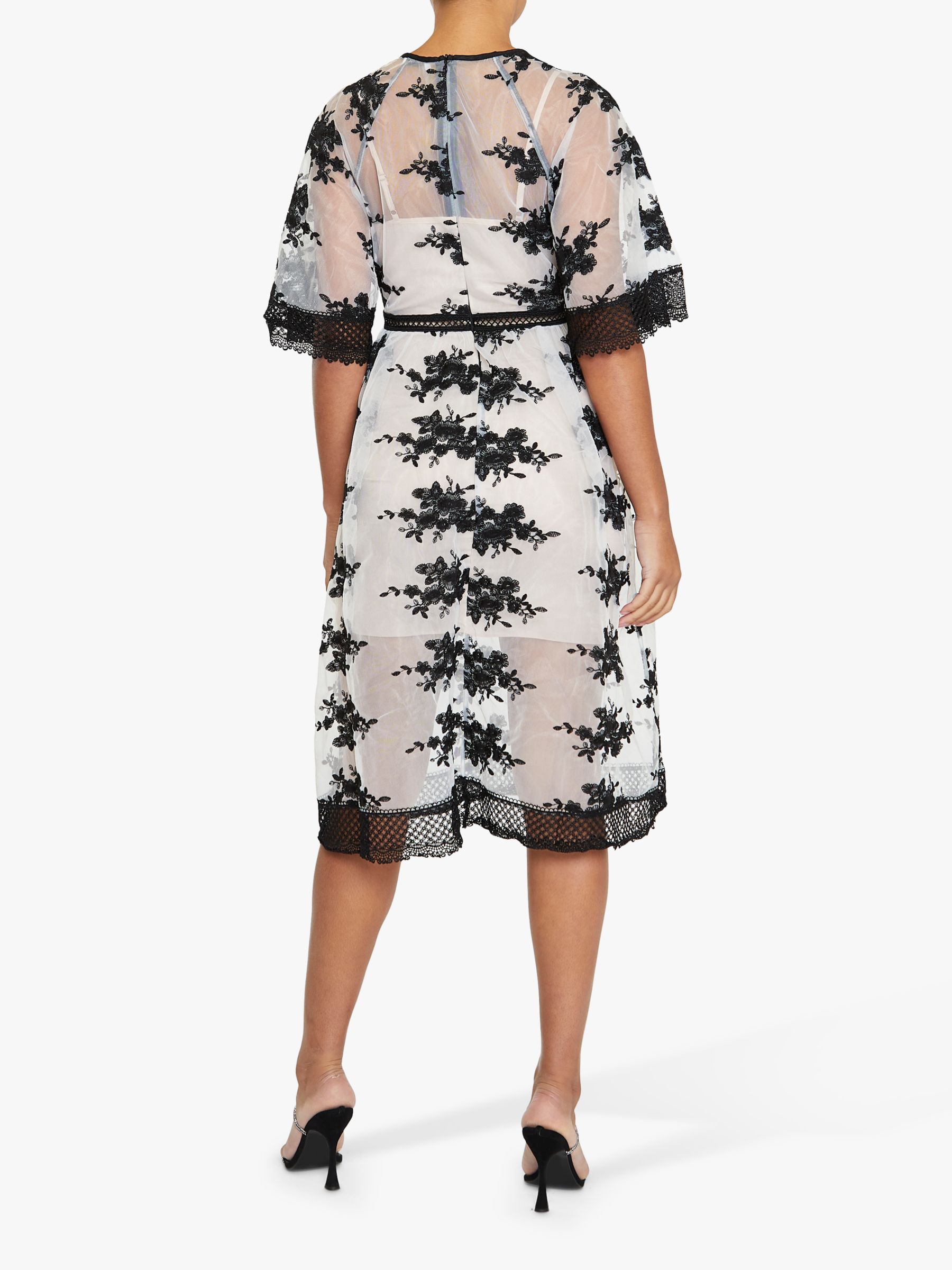 Bcbg floral vine store embroidered lace dress