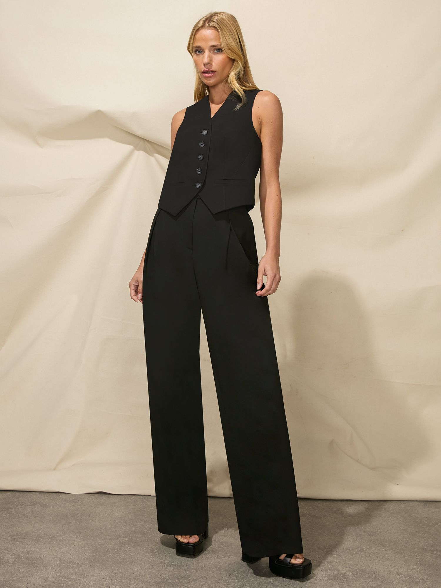 Black Button Front Jumpsuit – Ro&Zo