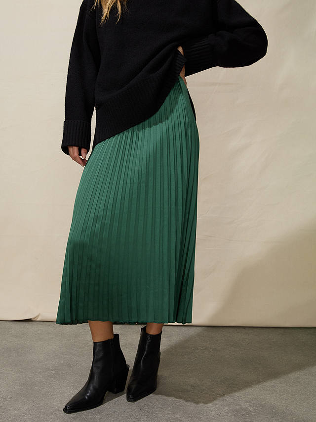 Ro&Zo Pleated Satin Skirt, Green