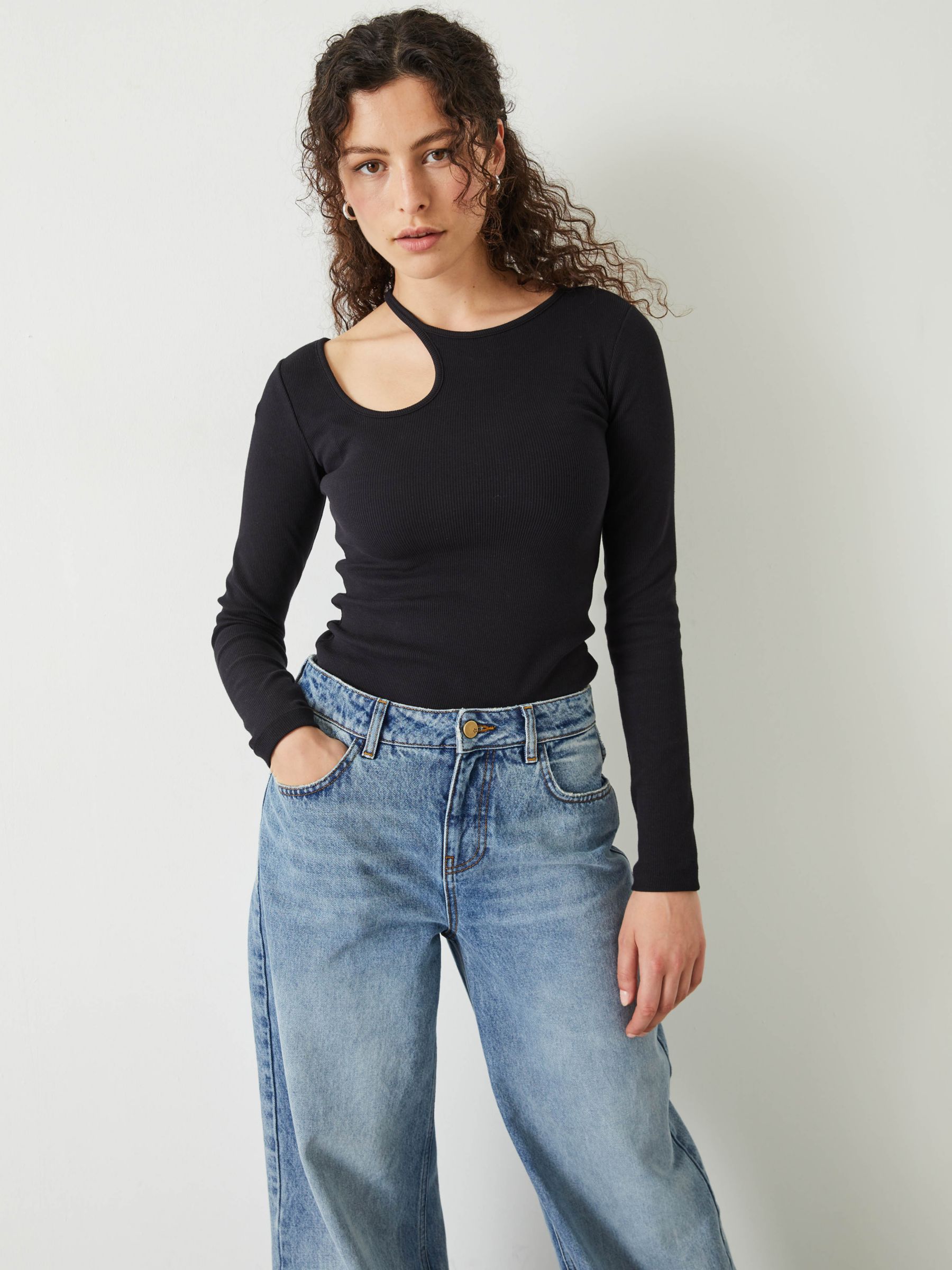 JOHN BLACK FITTED CUT-OUT TOP-