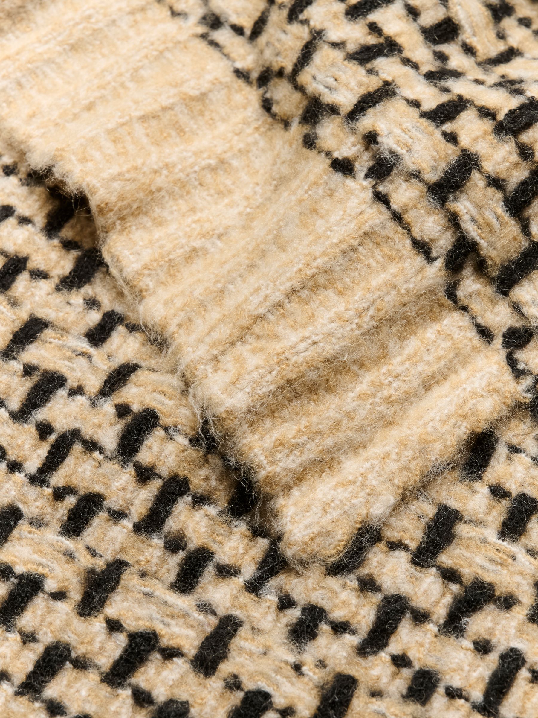 KAFFE Clara Chunky Knit Scarf, Sand/Black, One Size