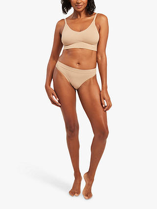 Nudea Form Seamless Brief, Almond