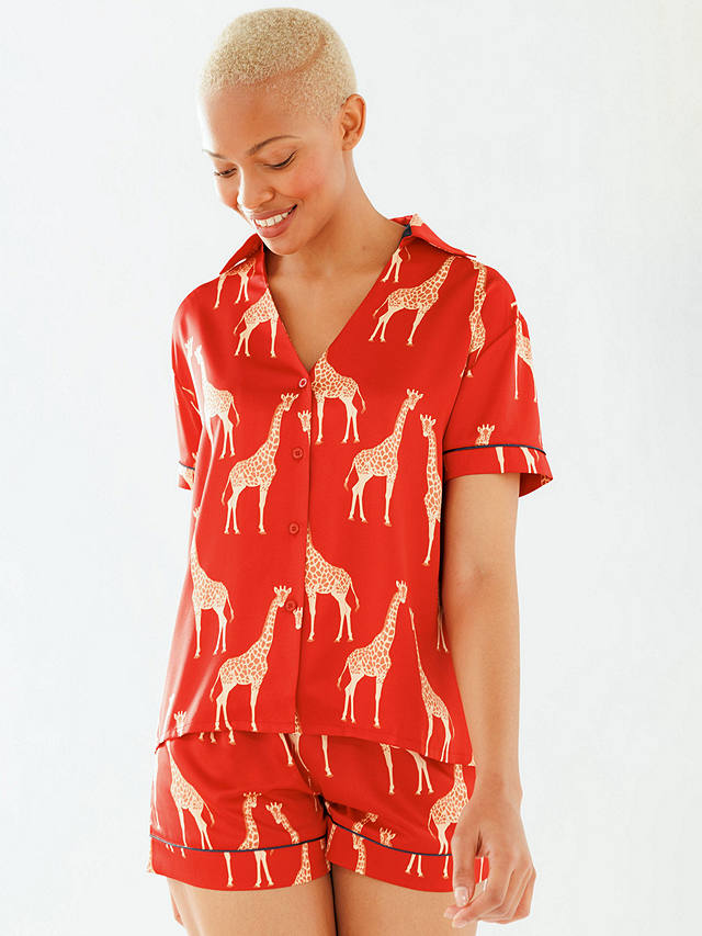 Chelsea Peers Giraffe Short Shirt Satin Pyjama Set, Red