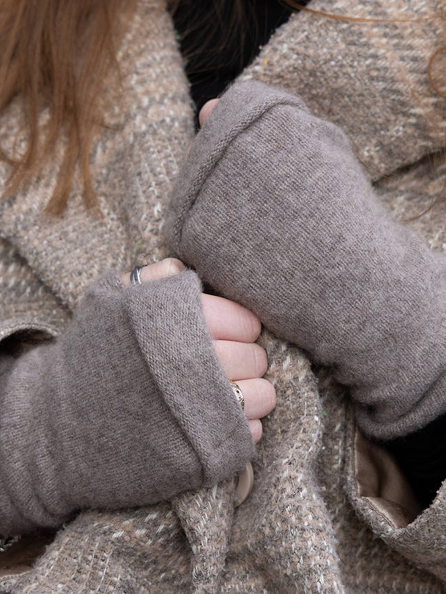 Celtic & Co. x Turtle Doves Recycled Cashmere Fingerless Gloves, Pebble