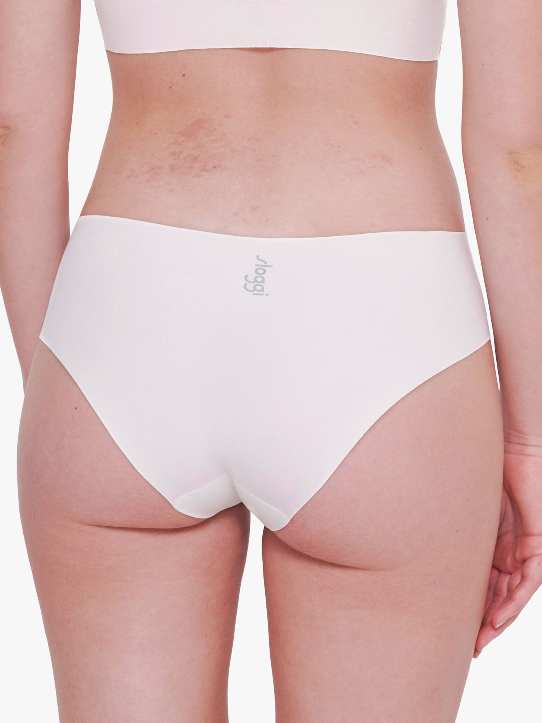 sloggi Women's Zero Feel Thong - Off-White - XS : : Clothing,  Shoes & Accessories