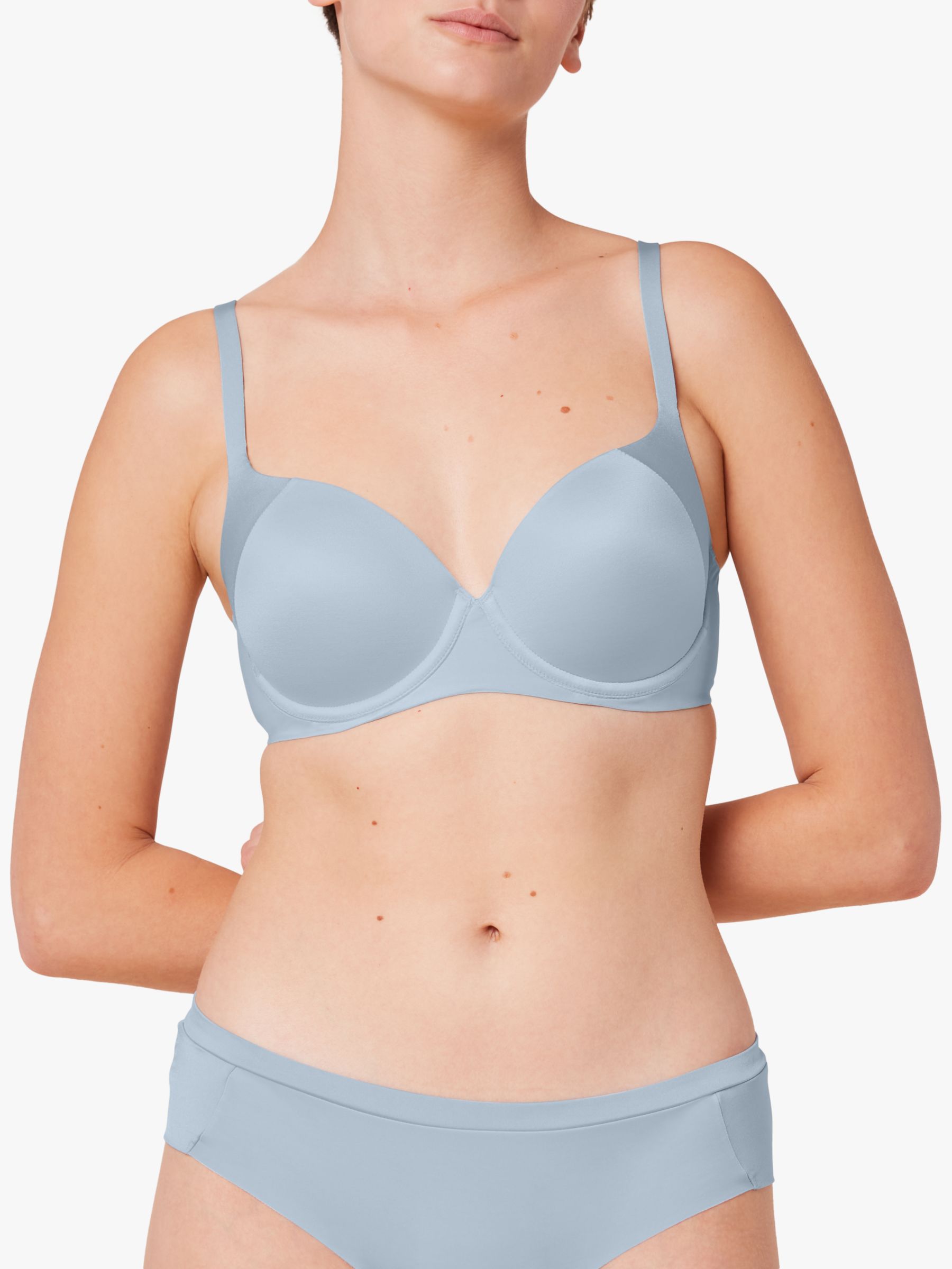 Under Armour Bras for Women, Online Sale up to 57% off