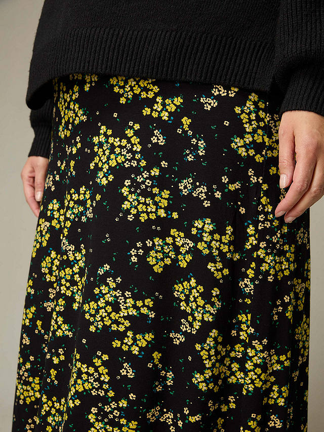 Live Unlimited Curve Ditsy Print Jersey Swing Skirt, Black/Yellow