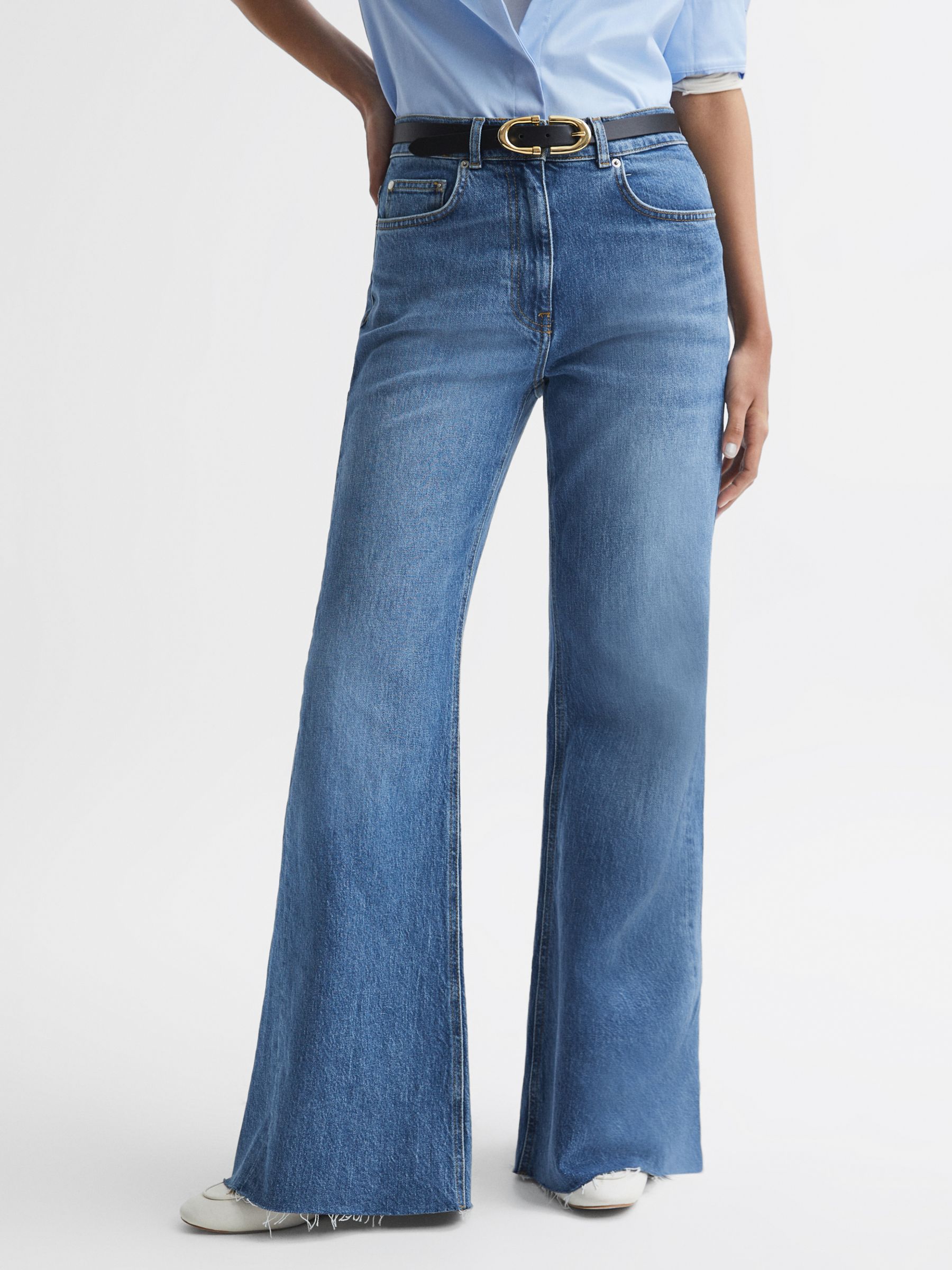 Reiss Calla Mid Rise Wide Leg Jeans, Mid Blue, 25