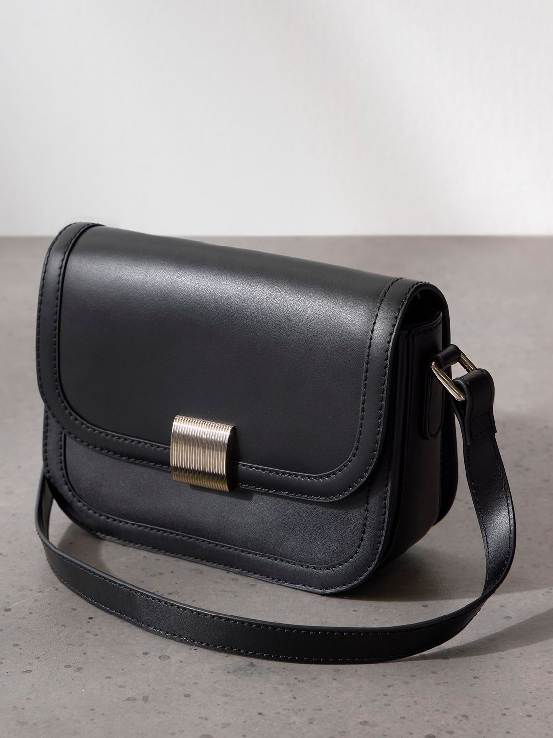 Boxy 2025 crossbody bag