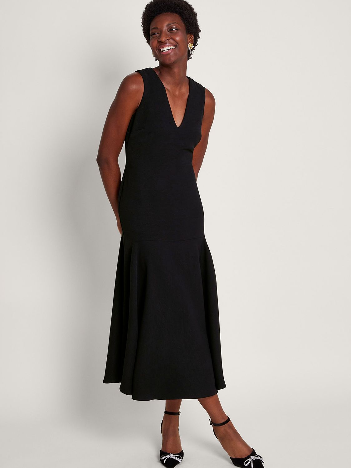 Buy Sleeveless Dresses For Women Online