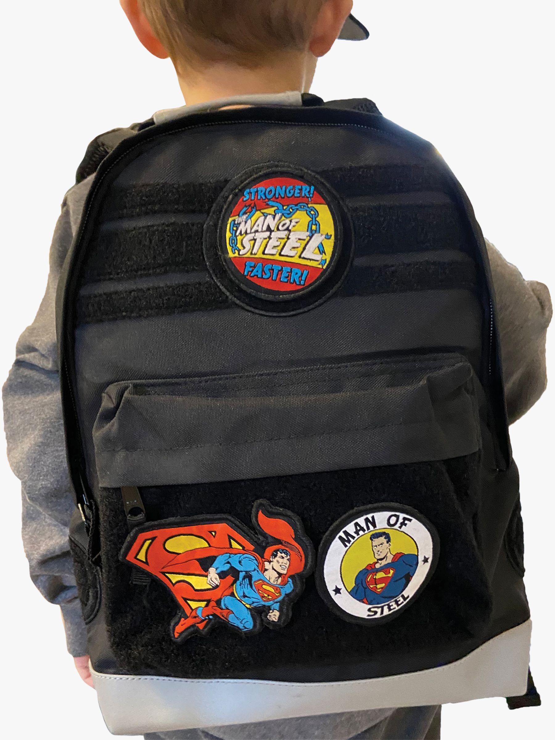 Fabric Flavours Kids' Superman Interchangeable Badges Backpack, Black, One Size