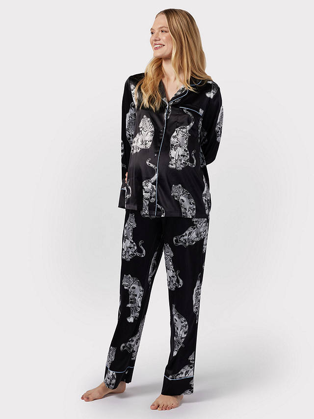 Chelsea Peers Maternity Satin Tiger Print Pyjama Set, Black