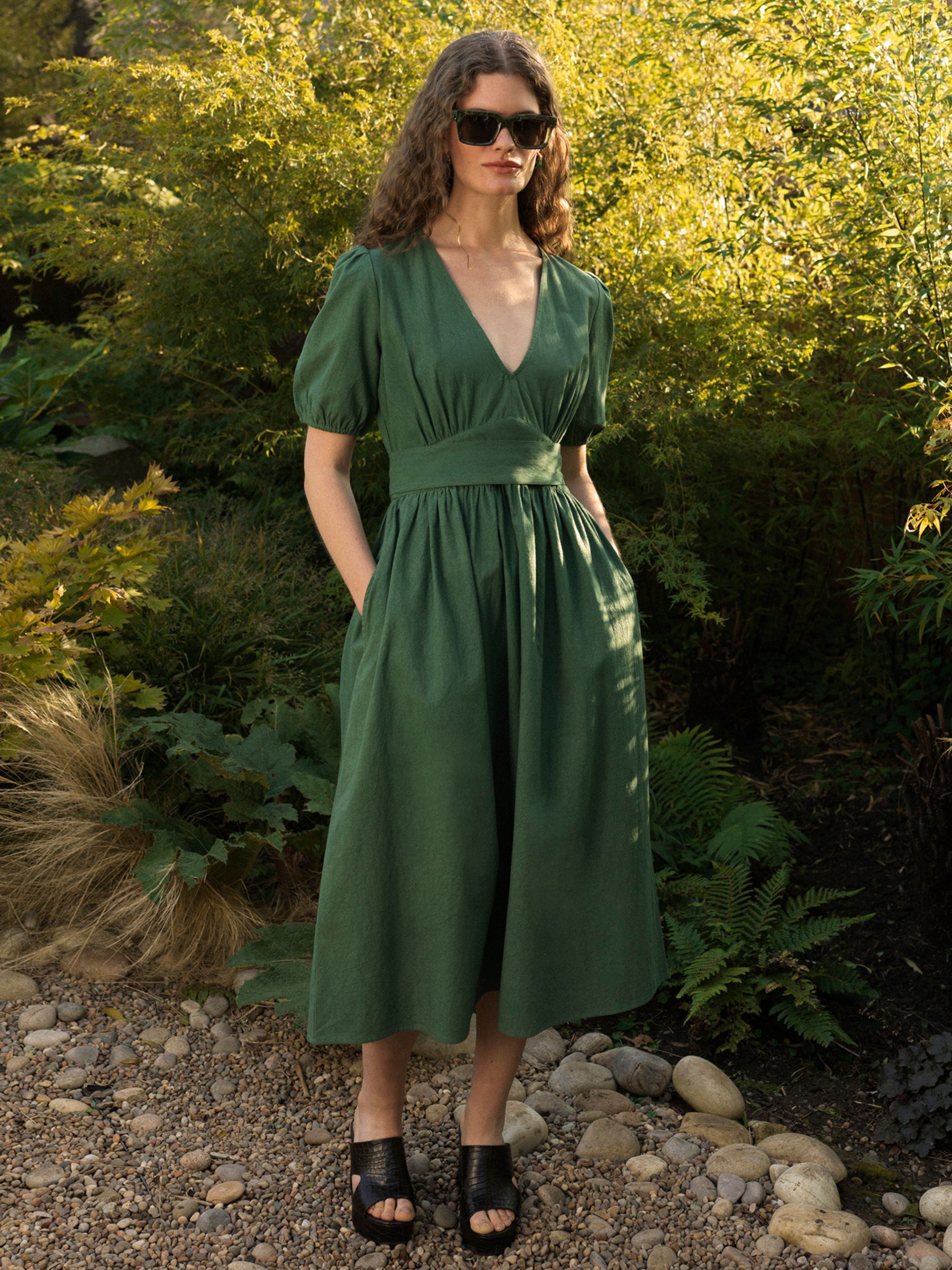 Great Plains Crinkle Cotton V-neck Midi Dress, Tropical Green, 6