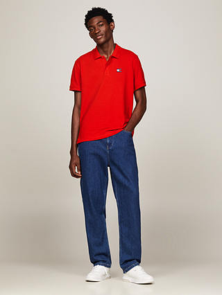 Tommy Jeans Logo Badge Regular Fit Polo Shirt, Deep Crimson