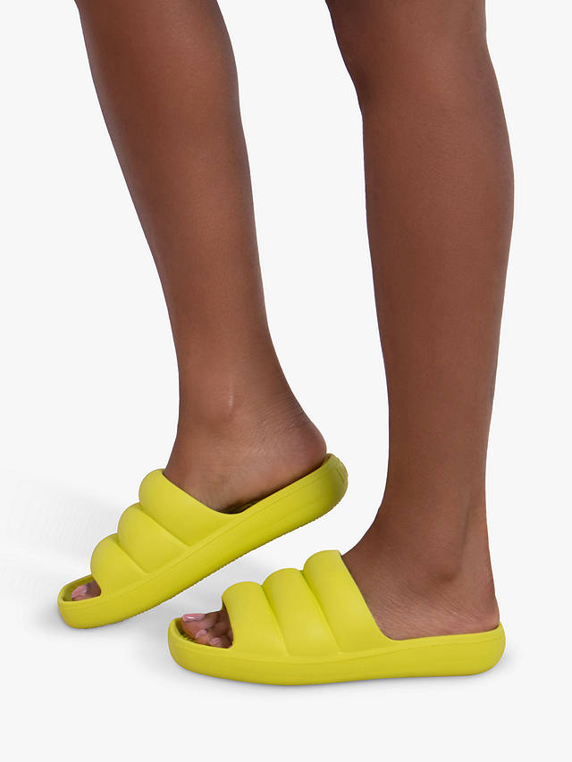 totes Puffy Slider Sandals, Vivid Lime