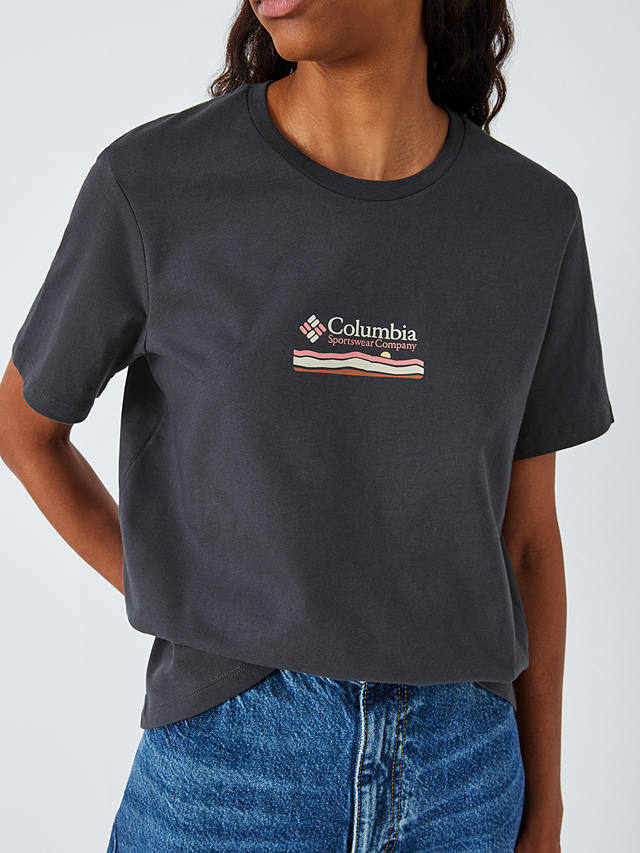 Columbia Women's Boundless Beauty T-shirt, Shark Heritage