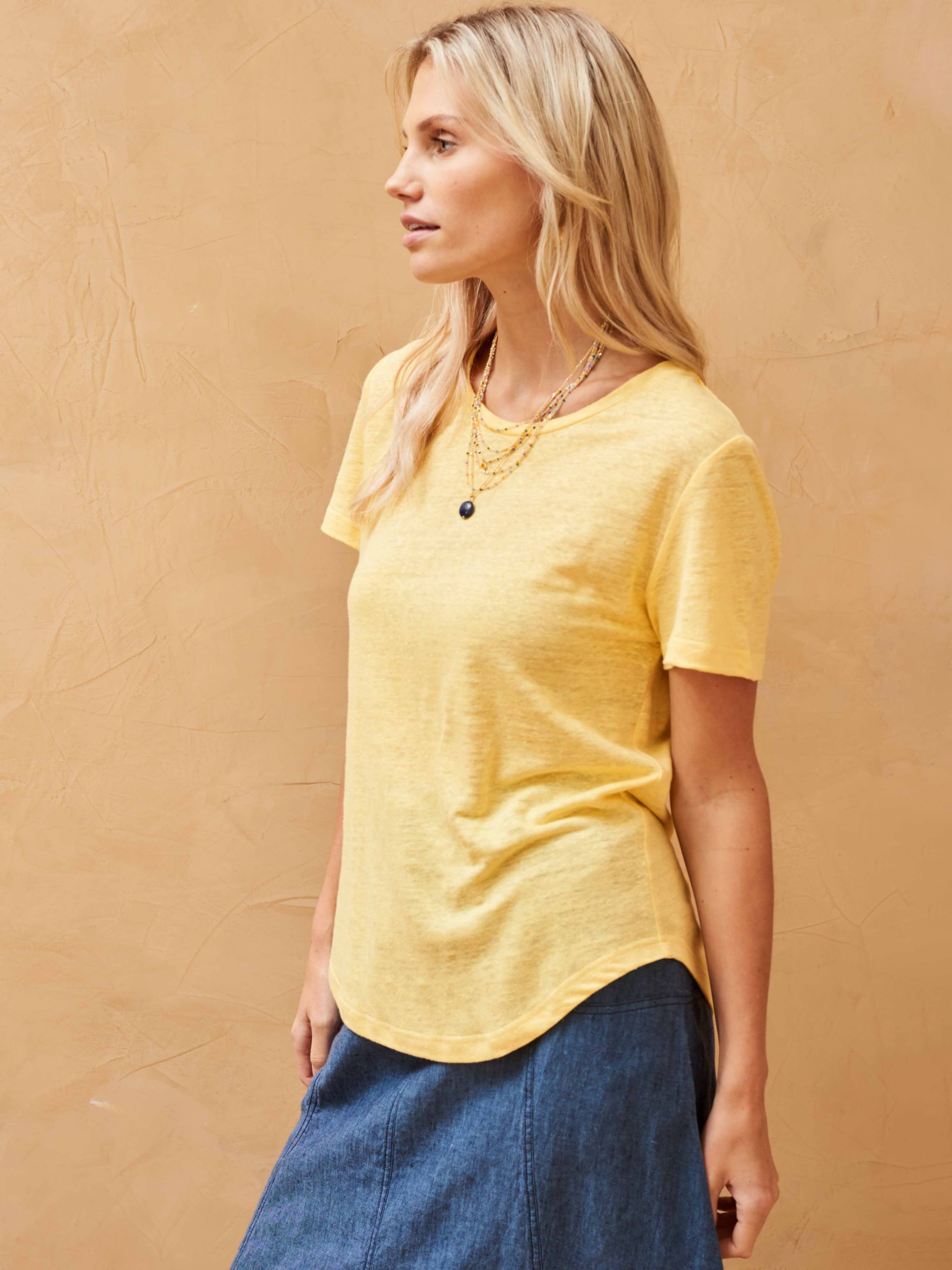 Brora Linen T-Shirt, Primrose, 6