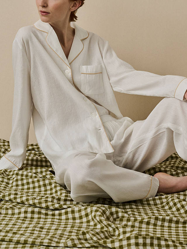 Piglet in Bed Linen Blend Pyjama Trouser Set, Pearl