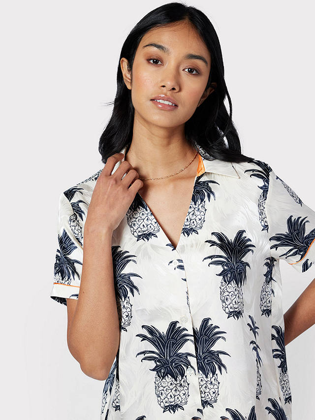 Chelsea Peers Satin Jacquard Pineapple Short Pyjama Set, Off White