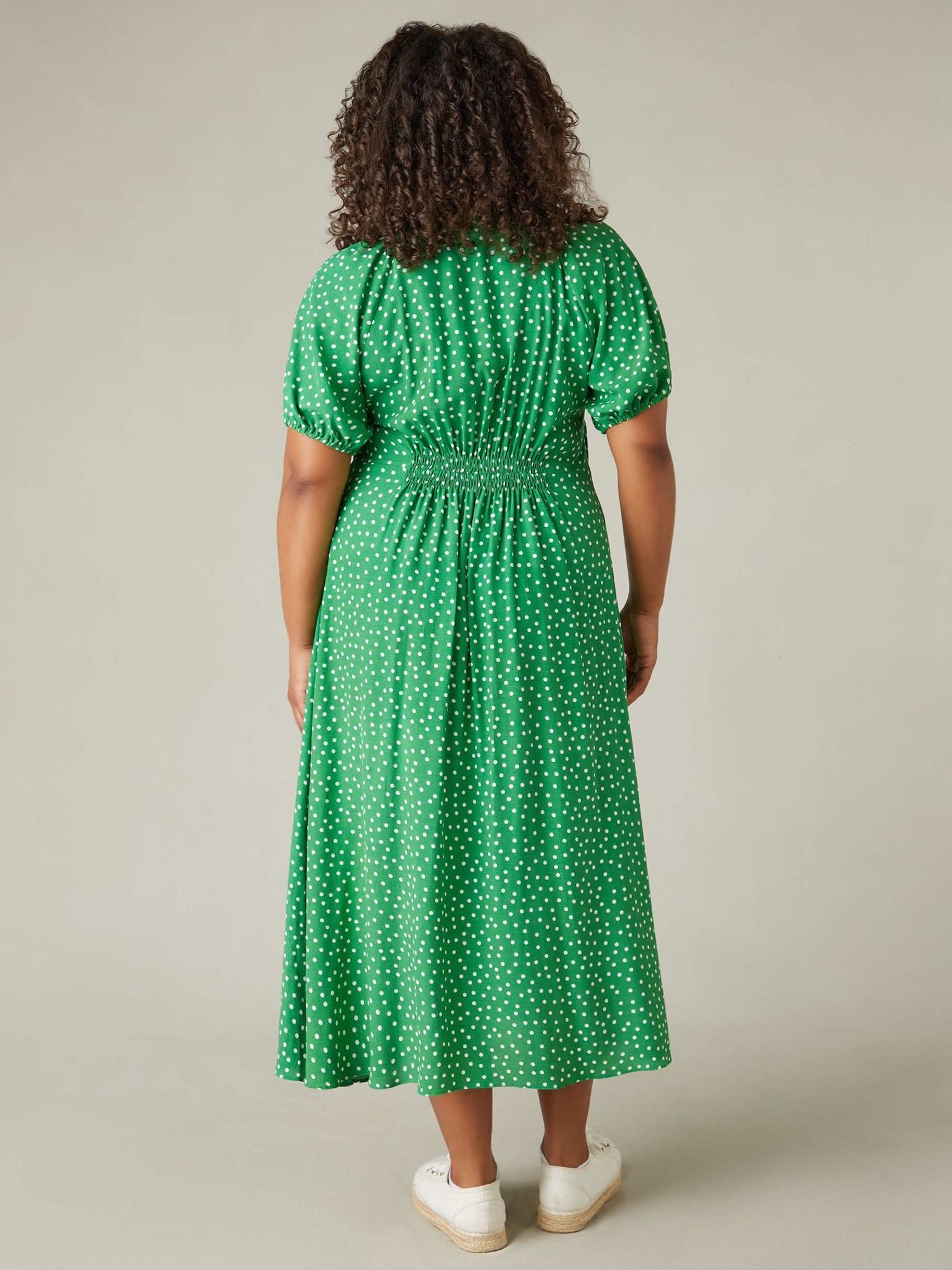 Live Unlimited Curve Spot Print Shirred Shoulder Midi Dress, Green, 22