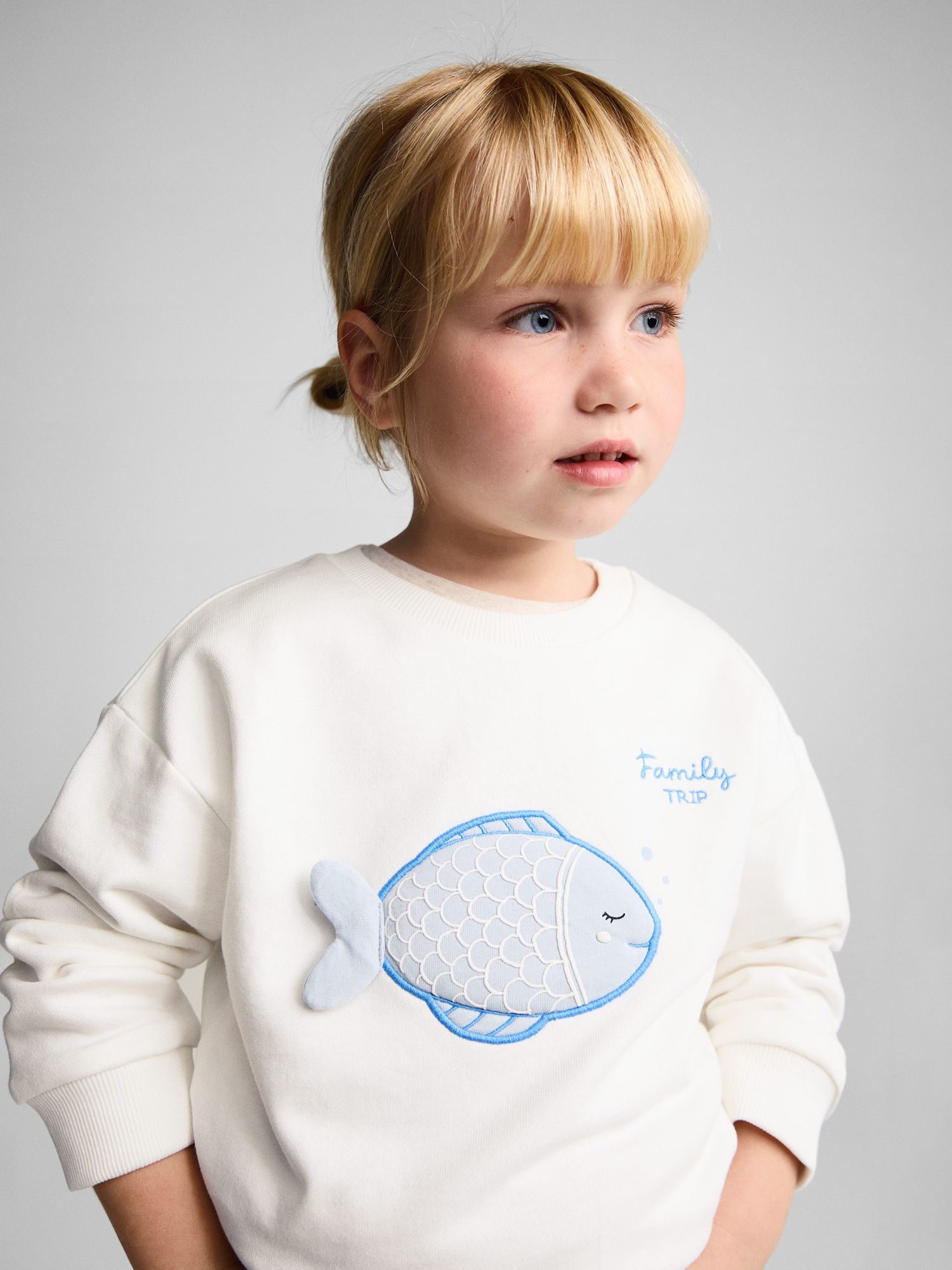 Mango Baby Family Trip 3D Fish Sweatshirt, Neutral, 12-18 months