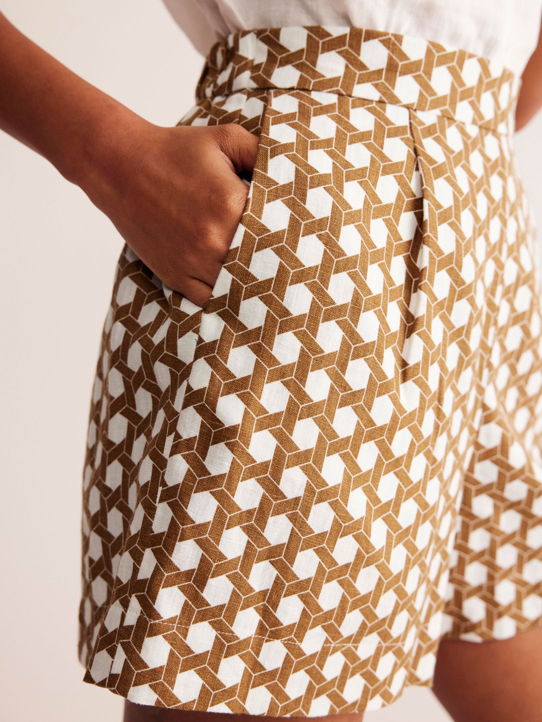 Boden Hampstead Honeycomb Geometric Linen Shorts, Rubber, 8