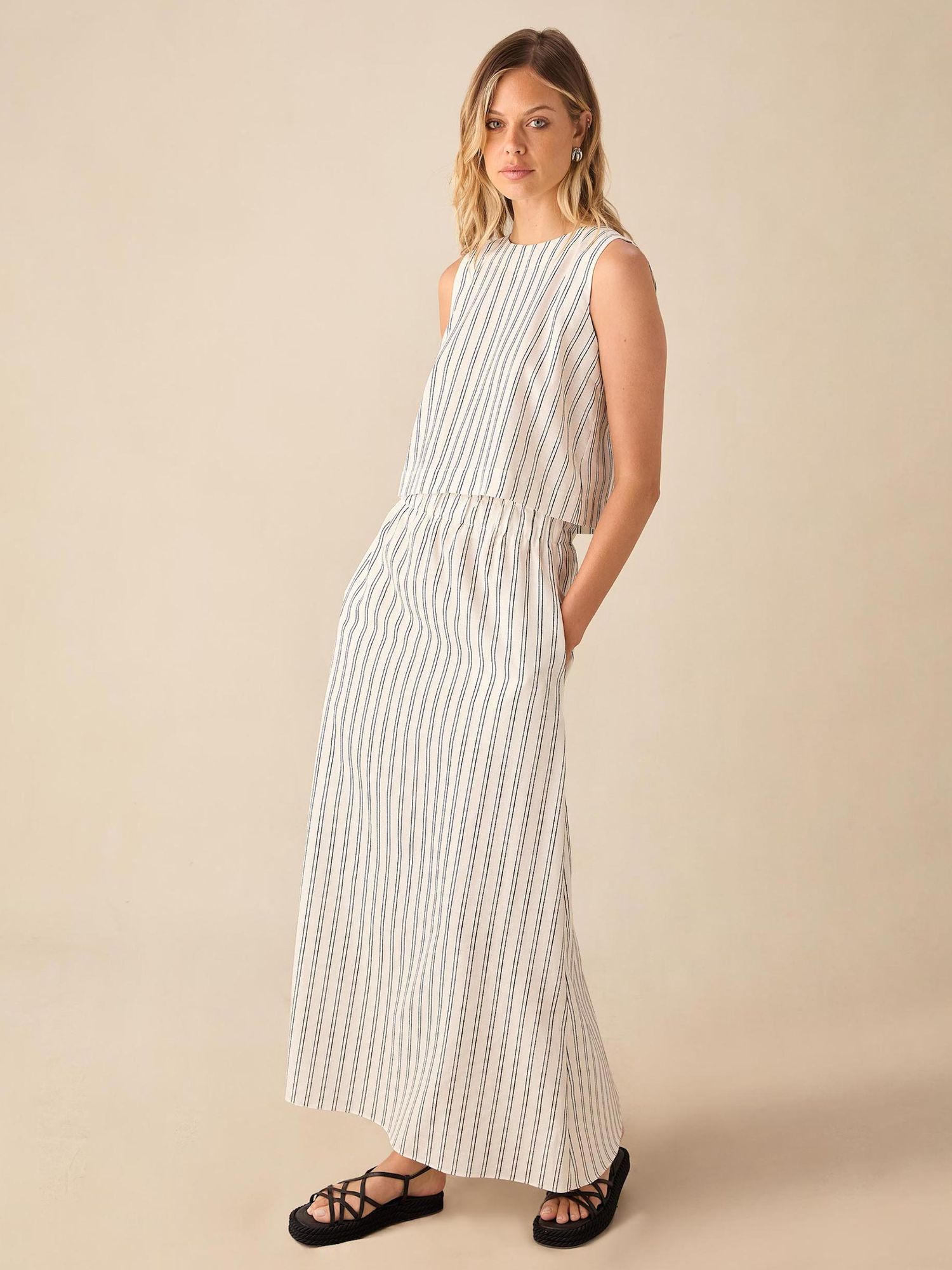 Ro&Zo Double Stripe Linen Blend Maxi Skirt, Ivory/Black, 6