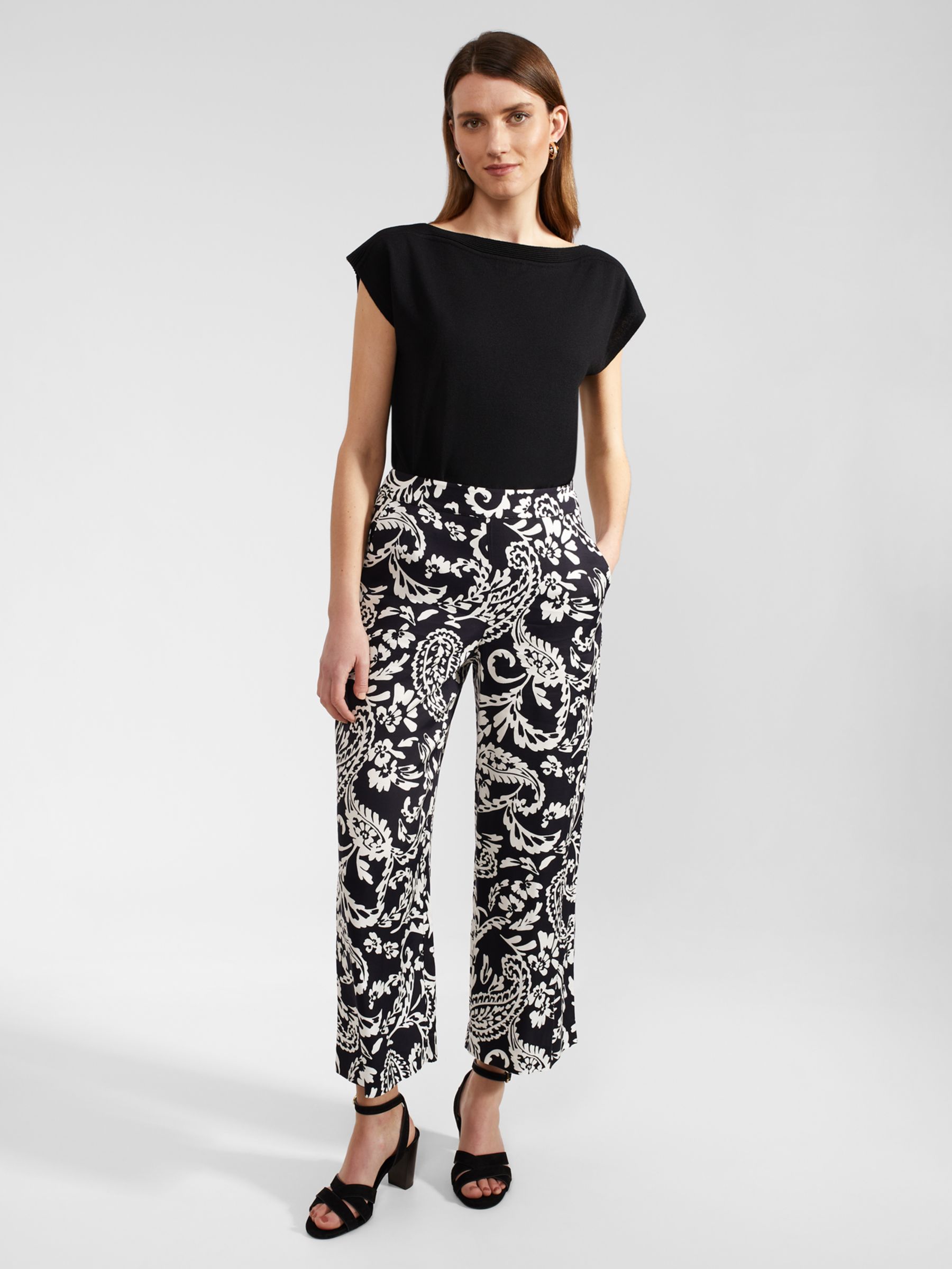 Hobbs Petite Ashlyn Floral Print Wide Leg Cropped Trousers, Navy/Ivory, 6