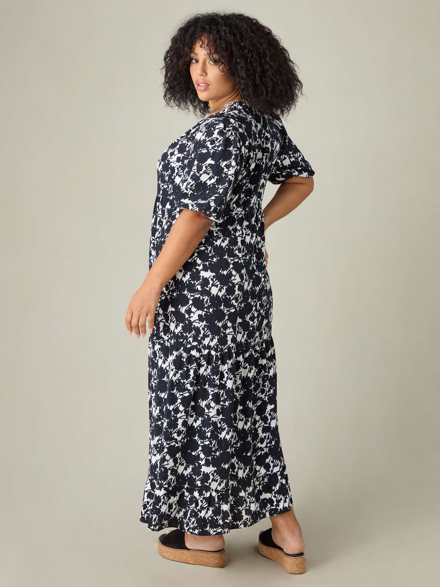 Live Unlimited Curve Petite Monochrome Floral Maxi Dress, Black