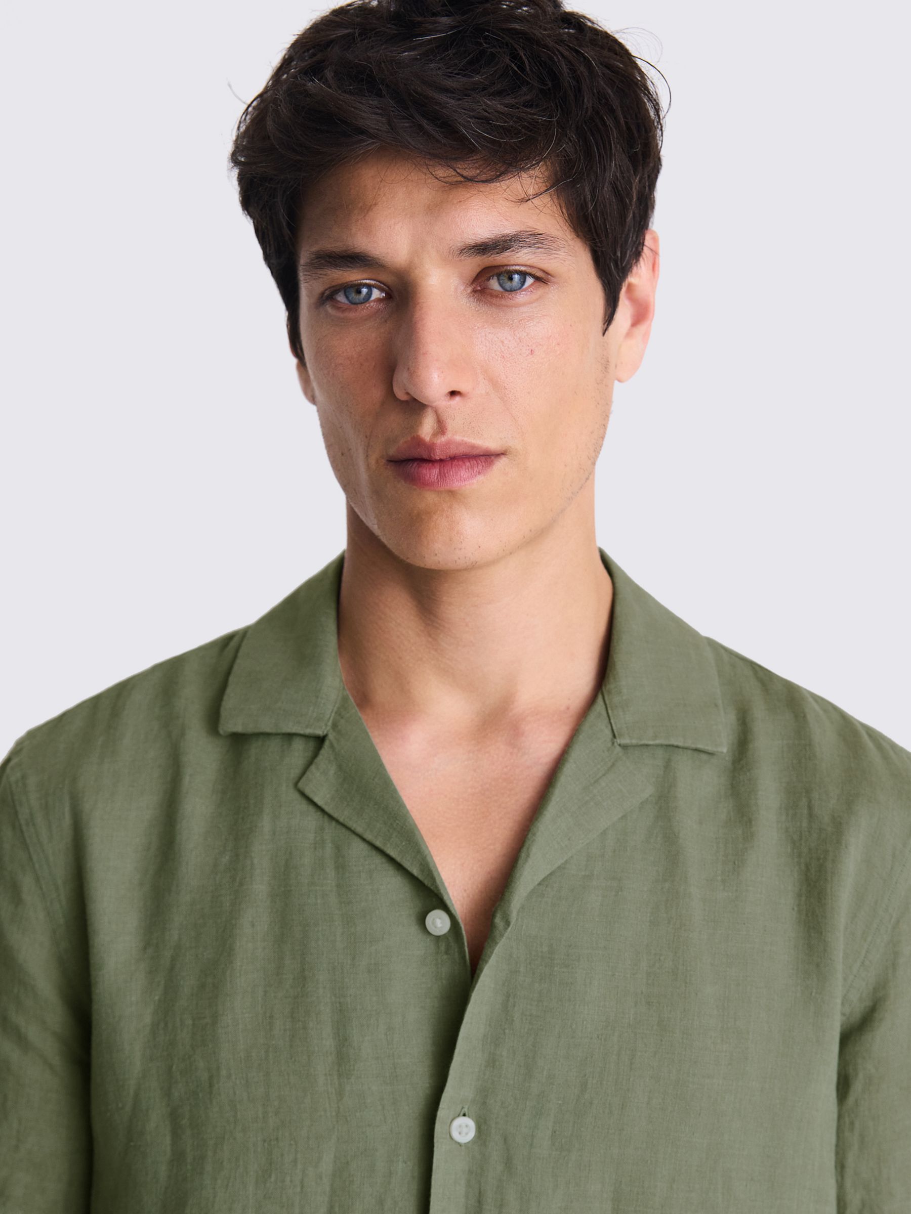Moss Linen Cutaway Collar Shirt, Green, S