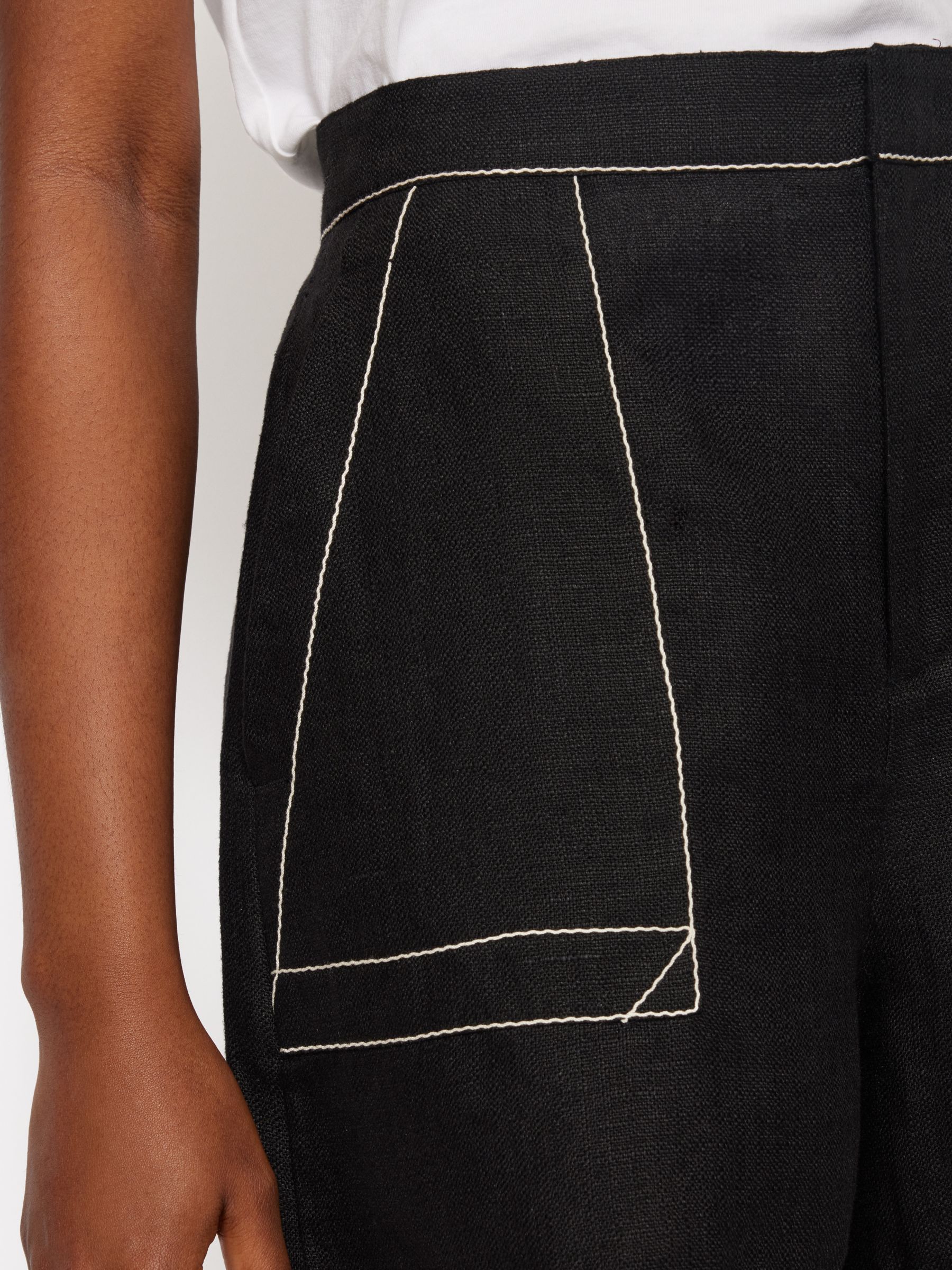 Jigsaw Contrast Stitch Linen Shorts, Black, 6