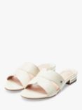 Moda in Pelle Murah Patent Mocc Croc Sandals, Off White