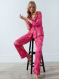 Chelsea Peers Giraffe Satin Shirt Long Pyjama Set, Bright Pink