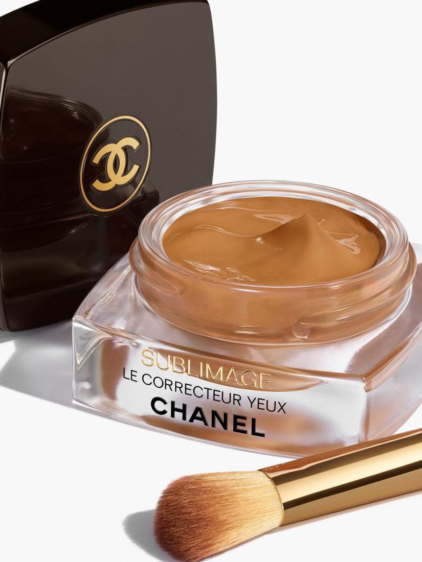 CHANEL Radiance-Generating Concealing Eye Care