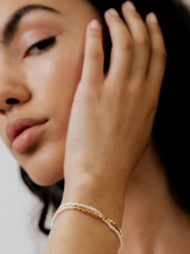 Monica Vinader Mini Nugget Gemstone Beaded Bracelet, Pearl/Gold