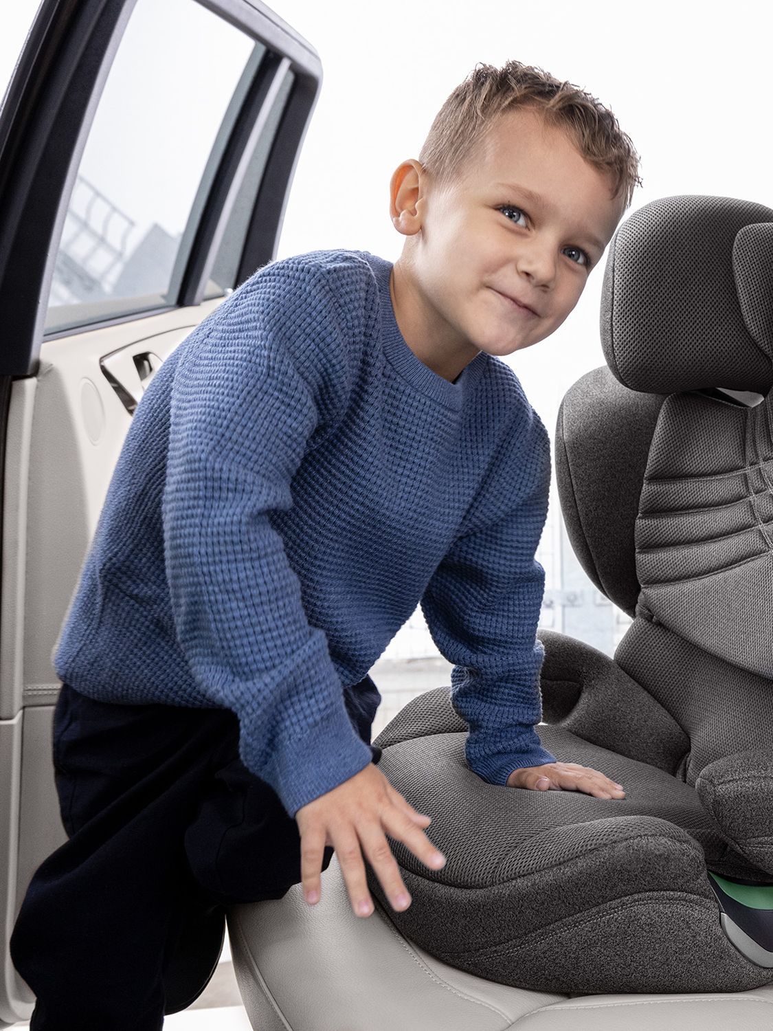 CYBEX Solution T i-Fix Car Seat Tutorial 