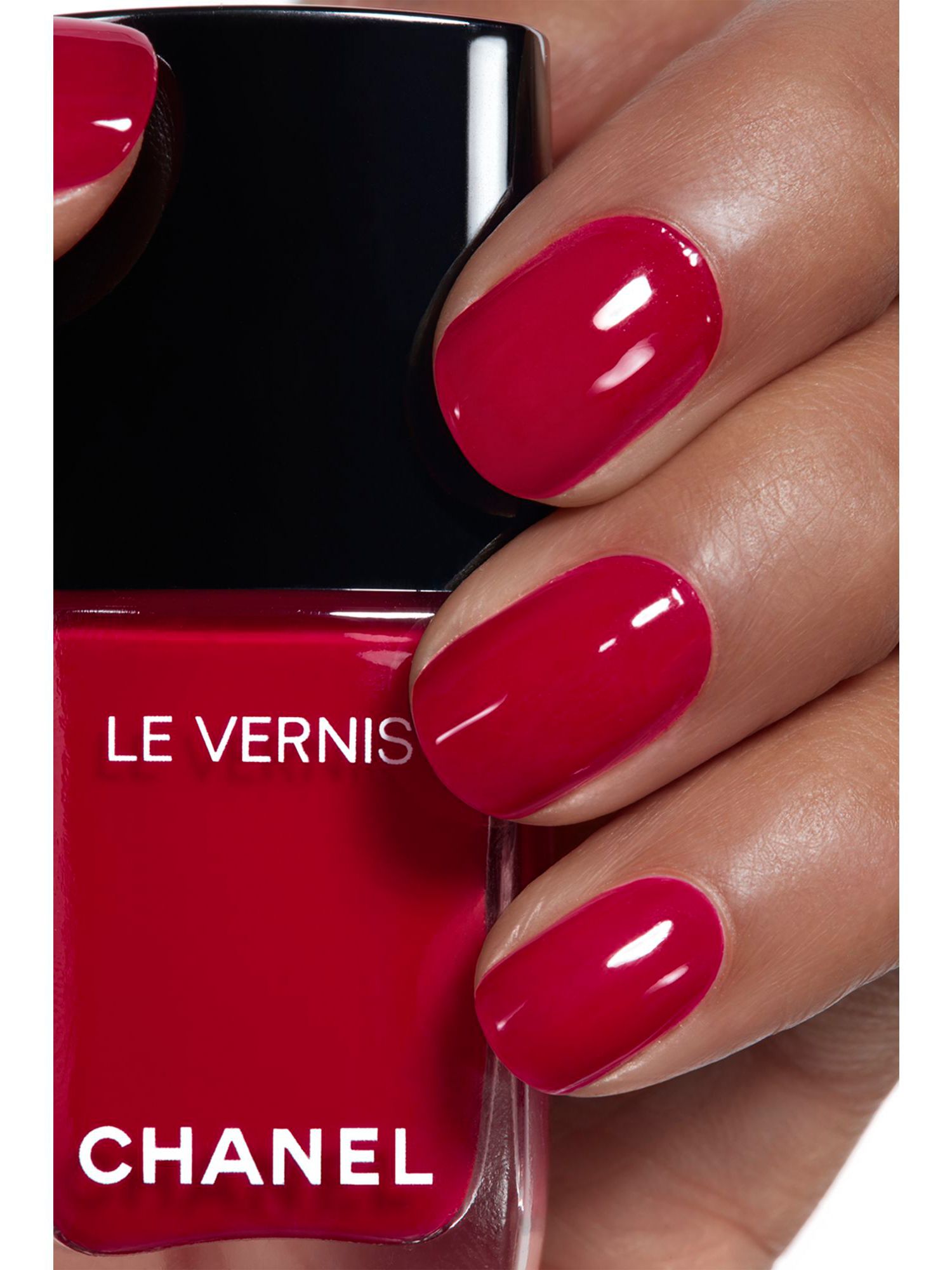 Pirate CHANEL Colour, Nail at 151 Vernis Partners Lewis & Le John