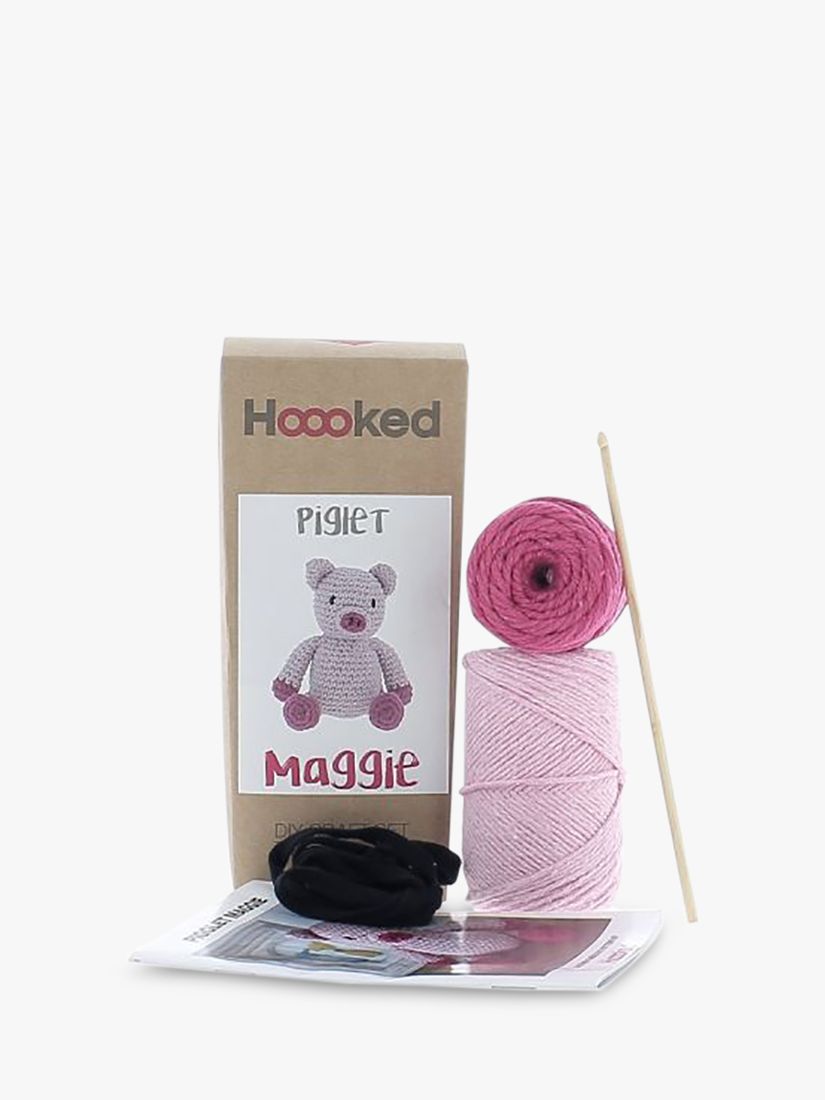 Hoooked Maggie Piglet Amigurumi Crochet Kit