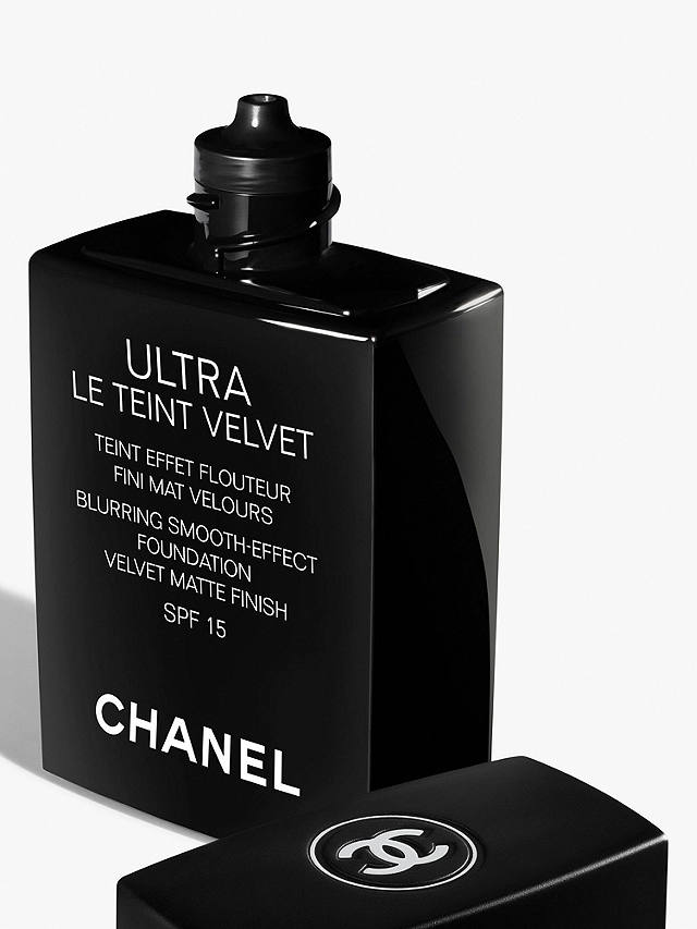 CHANEL Ultra Le Teint Velvet Ultra-Light And Longwearing Formula Blurring  Matte Finish Perfect Natural Complexion, Beige 40 at John Lewis &  Partners
