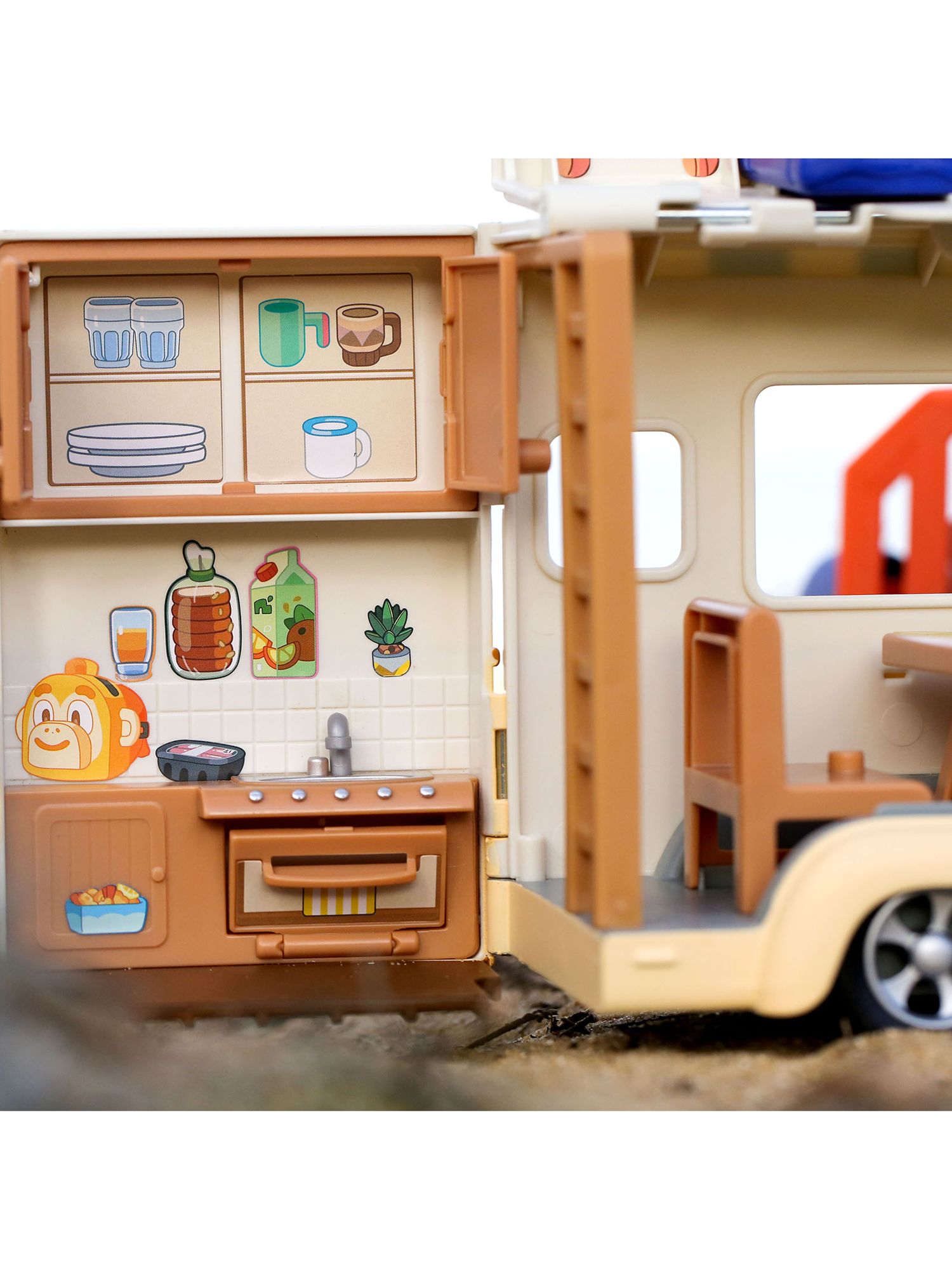 Bluey Bluey s Caravan Adventures Playset