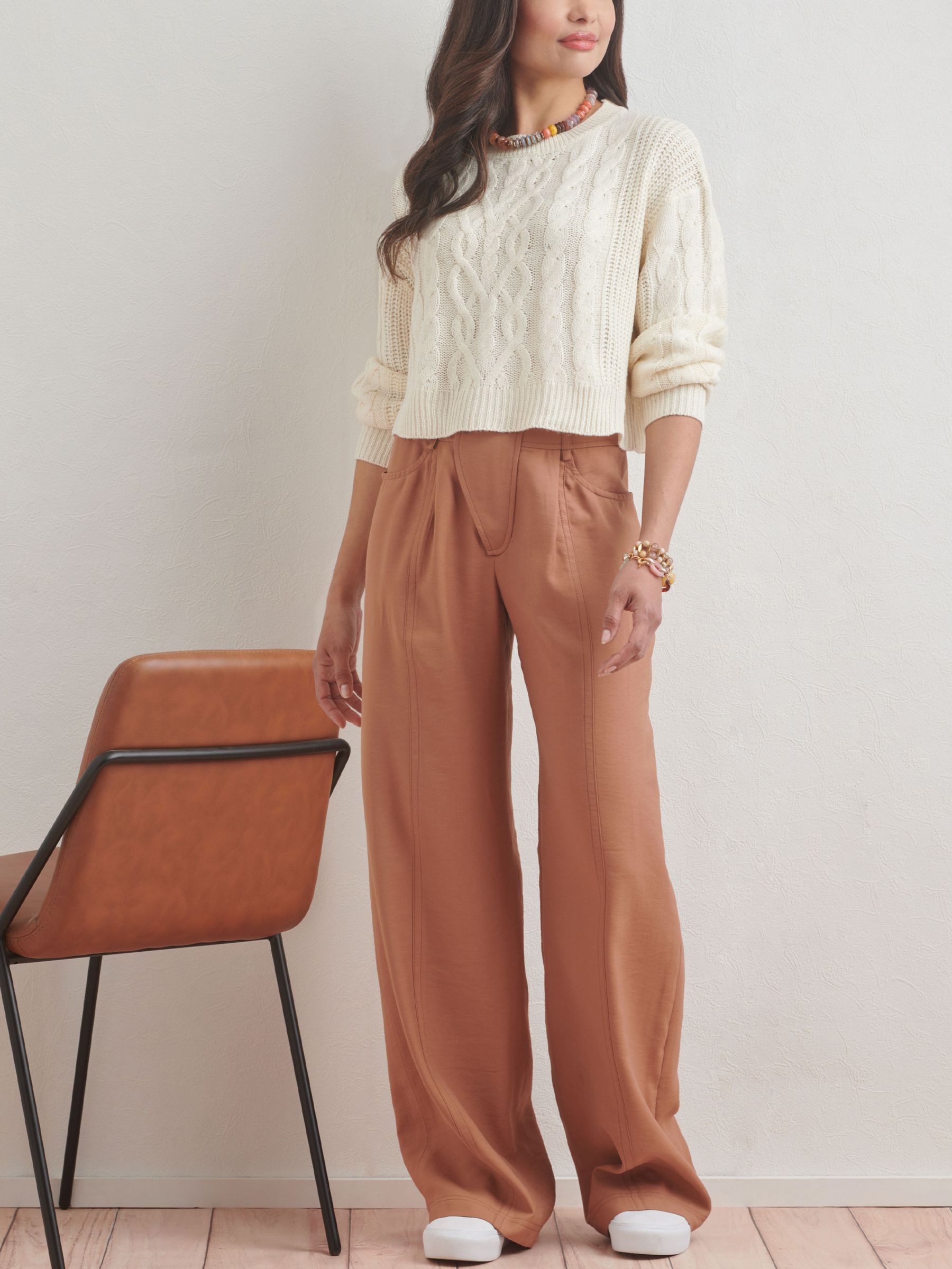 S9827, Women's Pants in Two Lengths, Camisole and Cardigan