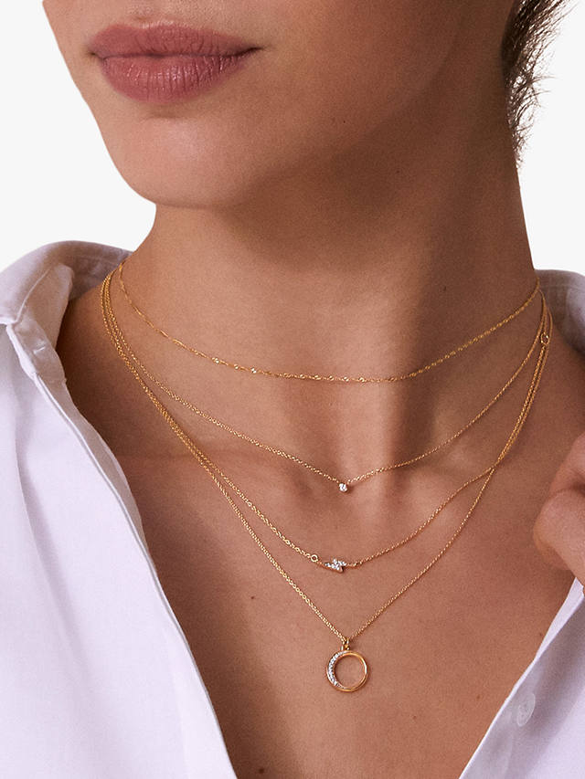 Edge of Ember 14ct Gold Diamond Circle Pendant Necklace