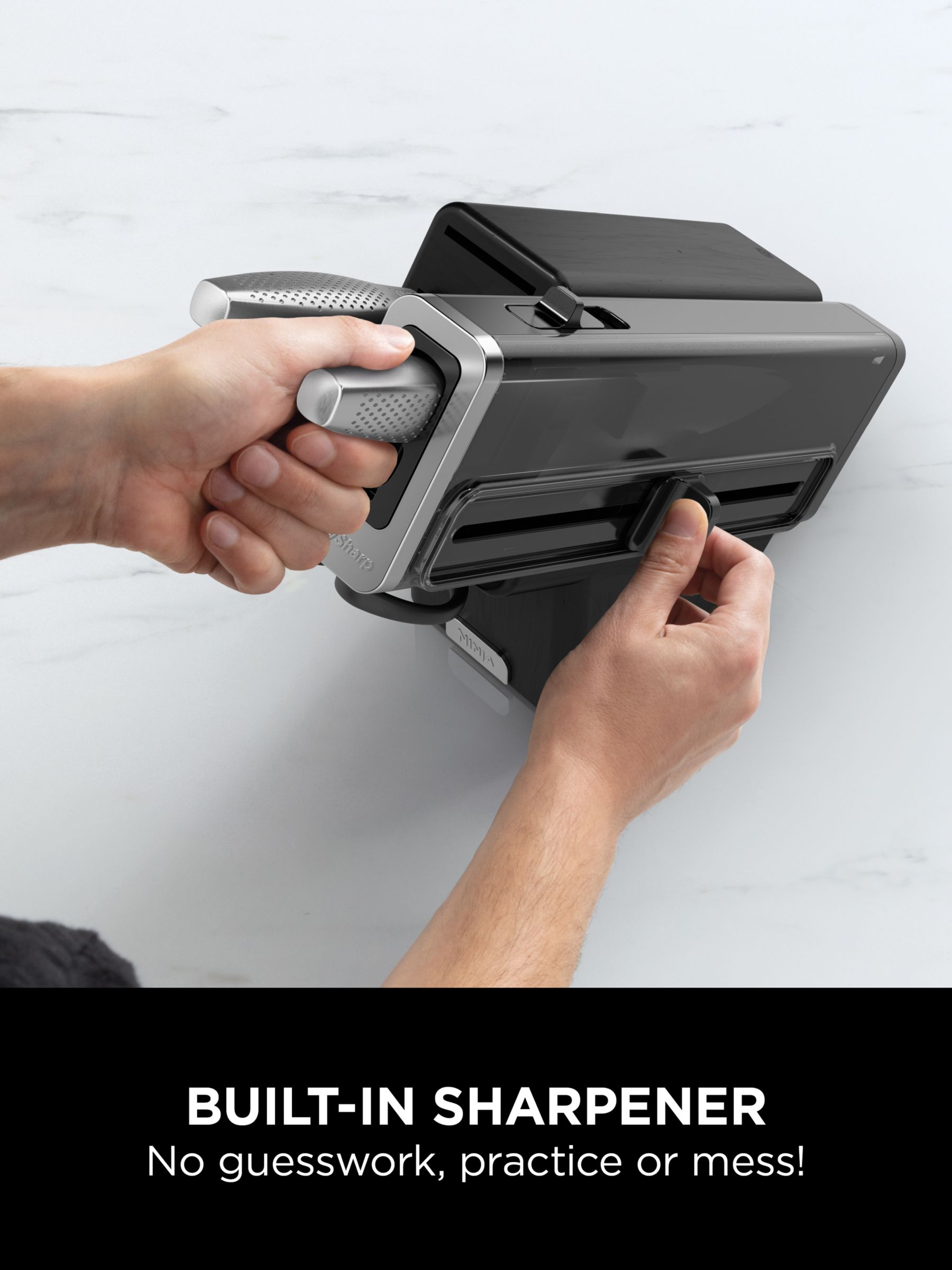 Ninja Foodi StaySharp Knife Block - Integrated Sharpener 6-Piece Set