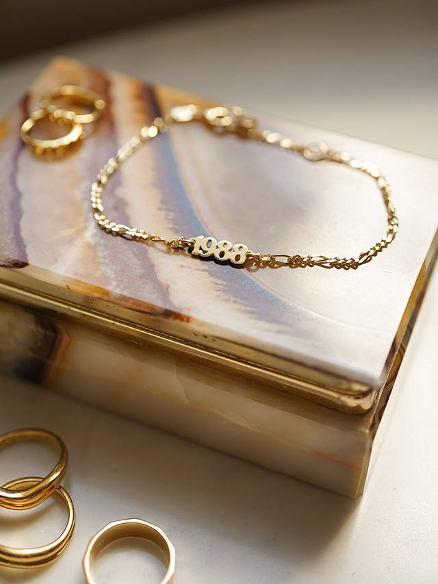 Daisy London Personalised Nameplate Figaro Chain Bracelet, Yellow Gold
