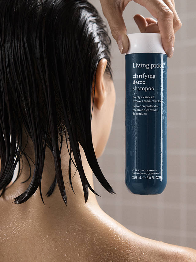 Living Proof Clarifying Detox Shampoo, 236ml 7